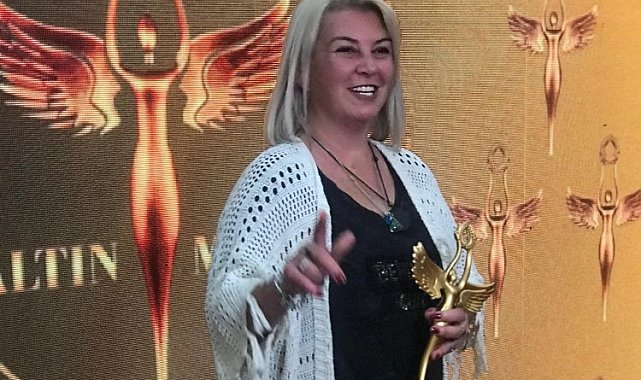 Rezzan Ogül Yıldız başarılı çalışmaları için ödül aldı!