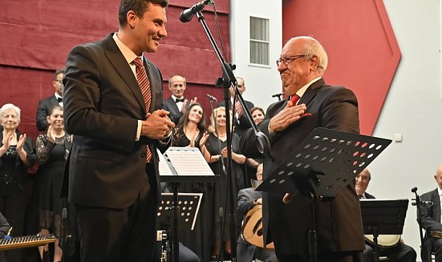 Selim Öztaş Korosundan Manisa'da musiki ziyafeti