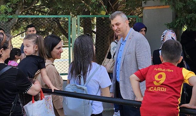 Başkan Sezer öğrencilere başarılar diledi