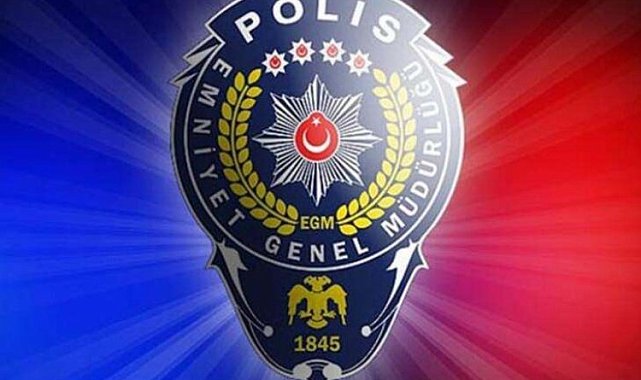 İpsala'da araçtan tabanca ve para ele geçirildi