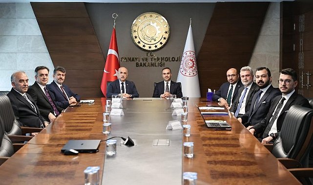 Milletvekili Prof. Dr. Vahit Kirişçi, Bakan Kacır'ı ziyaret etti 