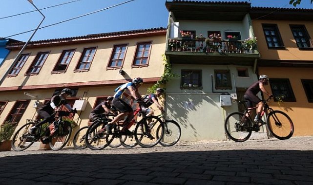 Pedallar Mysia Yolları'nın eşsiz doğasında çevrildi
