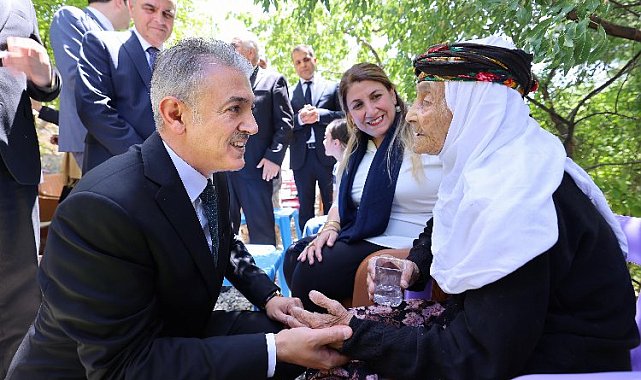 Pınarcık Şehitleri kabirleri başında anıldı