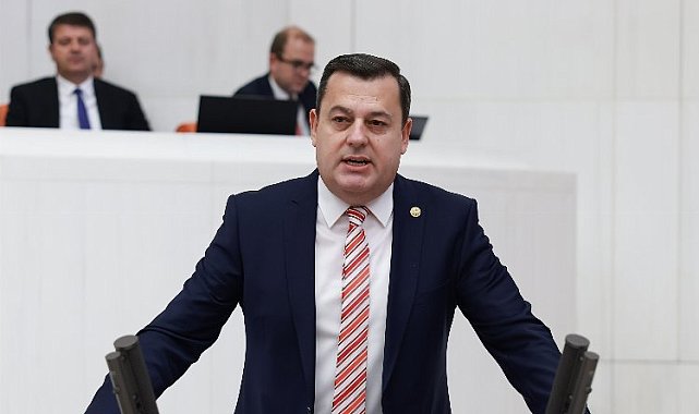 Vecdi Gündoğdu'dan yurtdışı çıkış harcı için soru önergesi