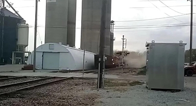 Bir Youtube Videosu Uğruna Trenleri Raydan Çıkardı!
