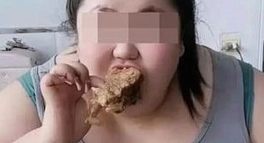 Canlı Yayında Yemek Yerken Öldü