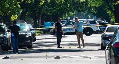 Detroit Kana Bulandı: 2 Ölü 19 Yaralı!