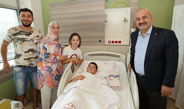 Gebze'de çocuklara moral hediyesi