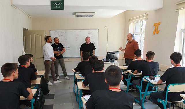 Kayseri Büyükşehir'den matematik kampı