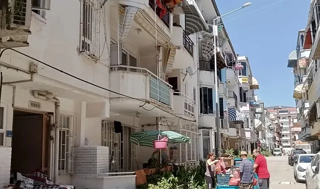 Sepet sarkıtma geleneği Küçük Kumla'da devam ediyor