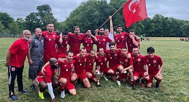 Turkish United Futbol Takımı'ndan Gururlandıran Şampiyonluk!