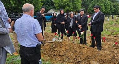 Yalnızca 10 Gün Önce Müslüman Olmuştu: Son Yolculuğuna Uğurlandı!