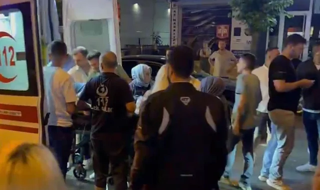 Yolun karşısına geçmeye çalışan kişiye otomobil çarptı 