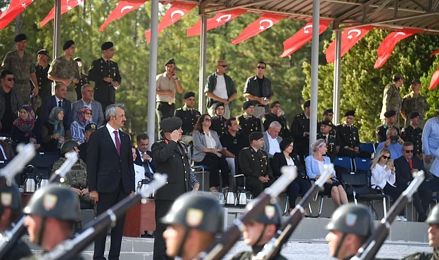 54. Mekanize Piyade Tugay'ında devir teslim töreni gerçekleşti