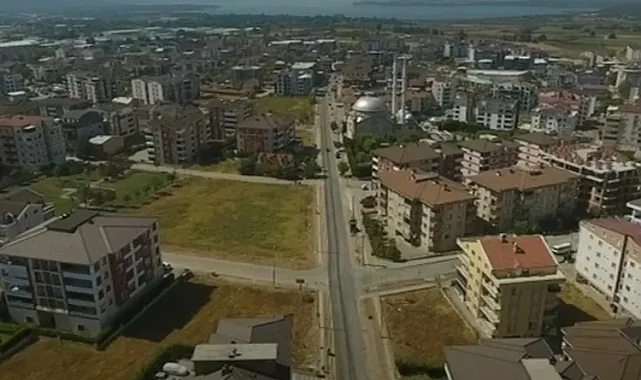 Bursa Akçalar'da okul ve sağlık ocağı yetersizliği