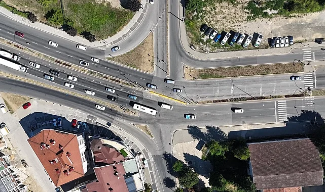 Düzce'de akıllı kavşak trafiğe yine çözüm olmadı!