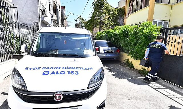 Evde tamir ekipleri sahada