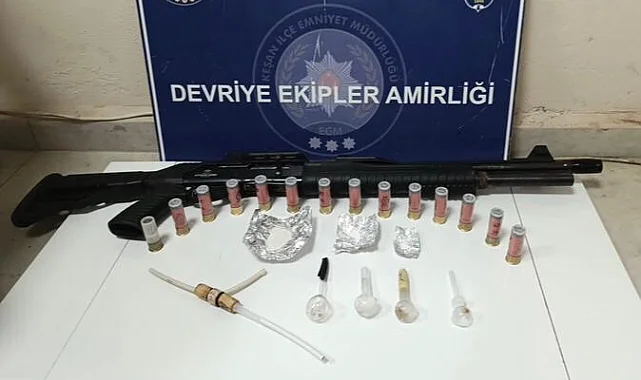 Keşan'da silaha ve uyuşturucuya el konuldu
