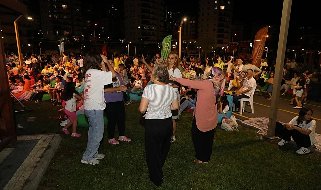 Parklarda hayat, coşku var!