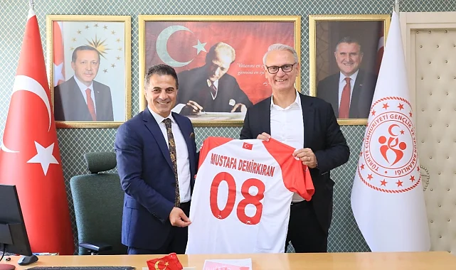 THF Başkanı Kılıç, Rize ve Artvin'de hentbol için görüşmelerde bulundu