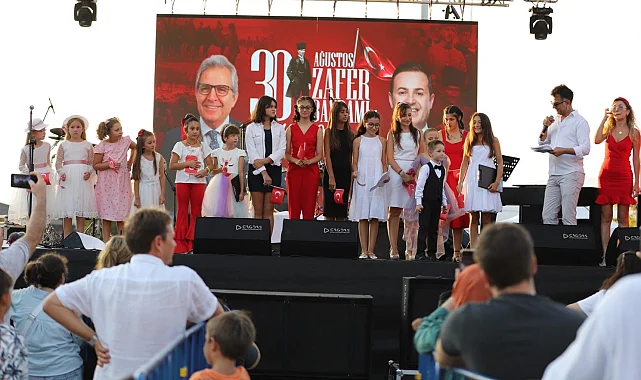 Bandırma'da 'Genç Yetenekler'den Zafer Konseri