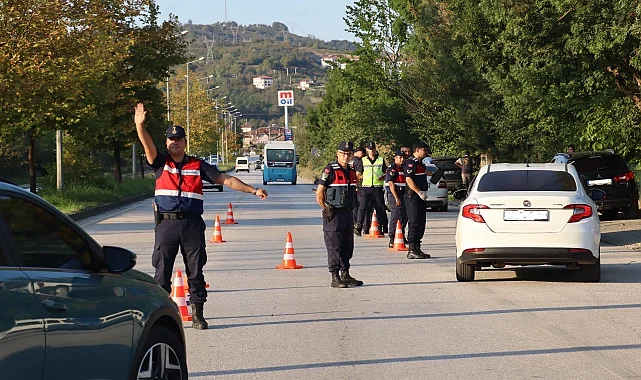 Düzce'de jandarma  şok uygulaması yaptı