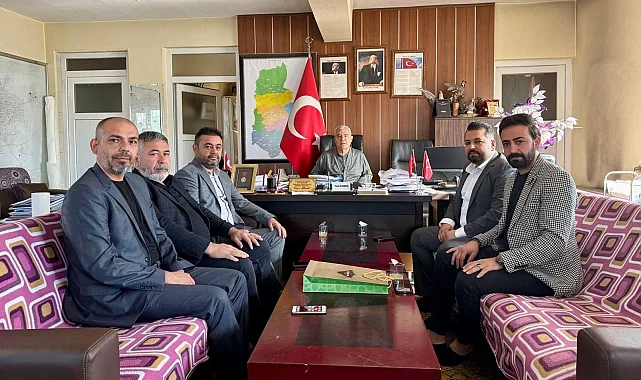 Başkan Çiçek; "Muhtarlarımız, demokrasinin temel taşlarıdır ve yerel yönetimlerin en önemli temsilcileridir." 