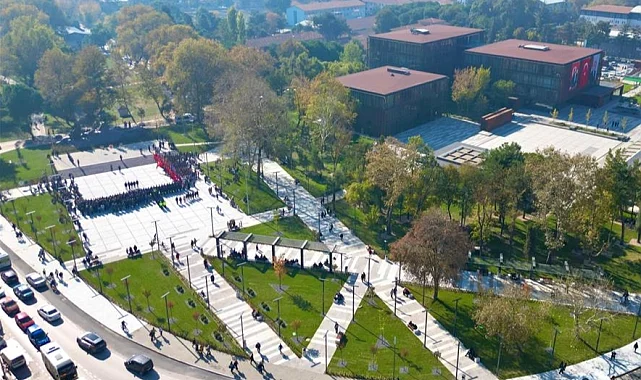 Bursa İnegöl'de yeni meydanda ilk tören yapıldı