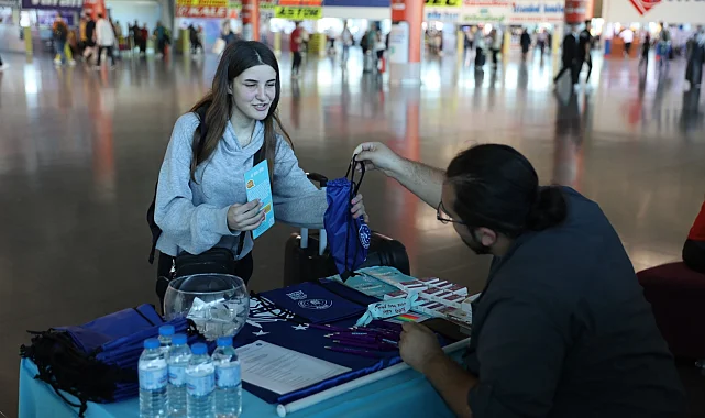 Bursa'da üniversiteliye sıcak karşılama