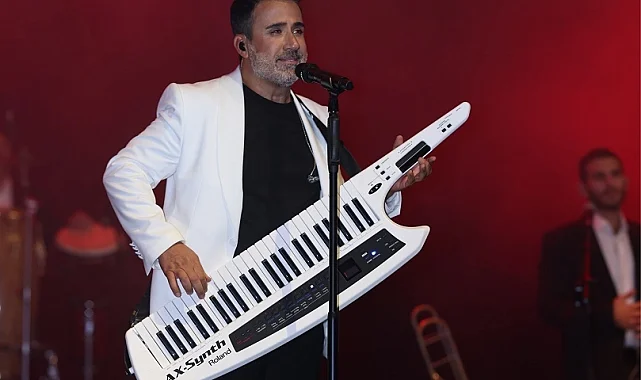 Emrah Avrupa'yı fethediyor