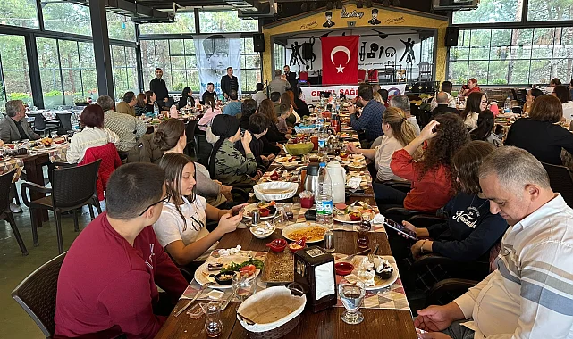 Genel Sağlık İş Sendikası Keşan'da kahvaltı düzenledi