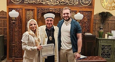 İmam Ahmet Dönmez, yeni Müslüman Anthony'nin şahadetine tanıklık etti