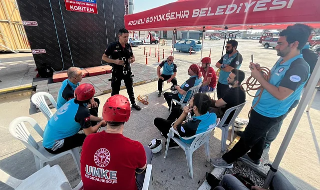 İtfaiyeden UMKE'ye iple erişim eğitimi