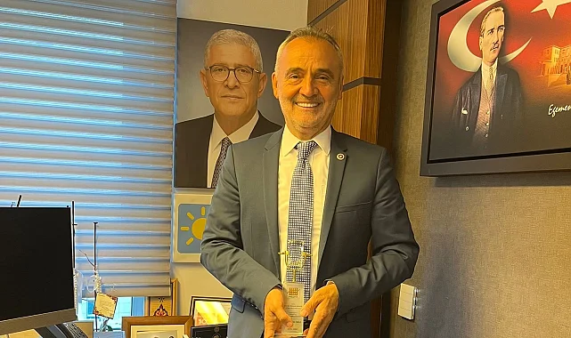 İYİ Parti'nin Ağustos ayında en başarılı milletvekili Prof. Dr. Mehmet Akalın seçildi                                
