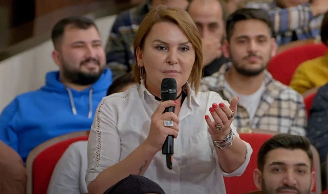 Konuşanlar’a Damga Vurdu: Nupelda Nilüfer Neva Kimdir?