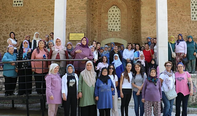Köprübaşılı kadınlar Manisa'yı gezdi