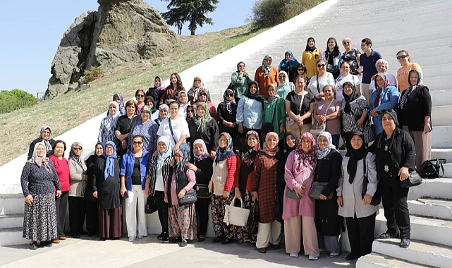 Manisa Ahmetlili kadınlarından şehrin tarihi mekanlarına ziyaret