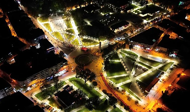 Bursa İnegöl'ün yeni meydanına tam not