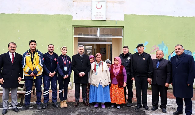 Artvin Valisi Ergün'den köy ziyareti