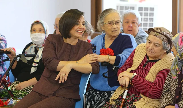 Başkan Kınay'dan Huzurevi'nde anlamlı yeni yıl kutlaması