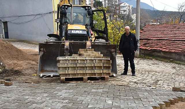 Bursa Gemlik'in kırsalında üst yapı sürüyor