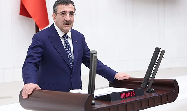 Cevdet Yılmaz: Ekonomimiz 17 çeyrektir kesintisiz büyüyor