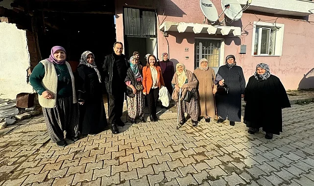 Dr. Feridun Kunak Pazaryeri'nde kapı kapı şifa dağıttı
