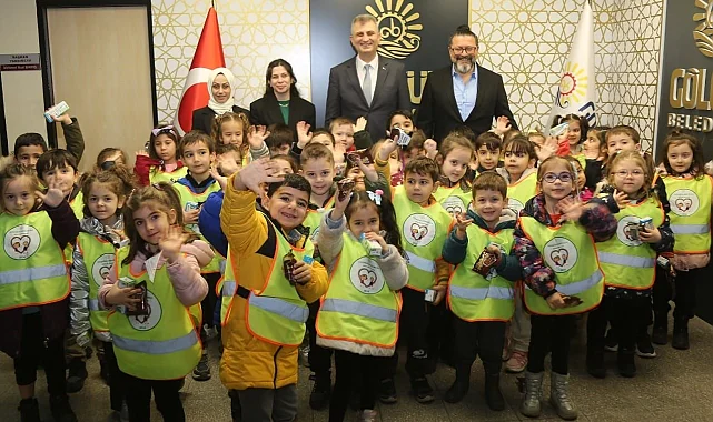 Gölcüklü miniklerden Başkan Yıldırım'a 'insan hakları' ziyareti