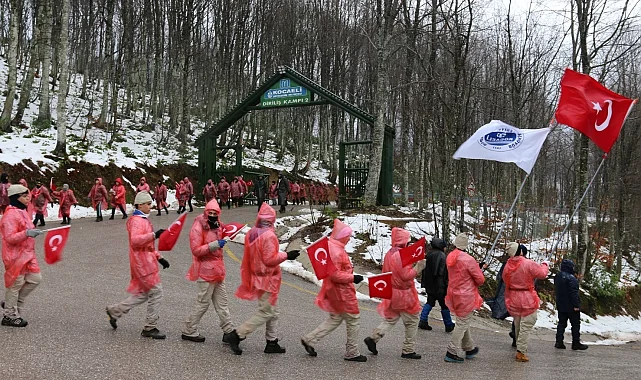 Kağıtspor izcileri Sarıkamış Şehitleri için yürüdü