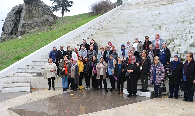 Köprübaşılı kadınlar Manisa'yı adım adım gezdi