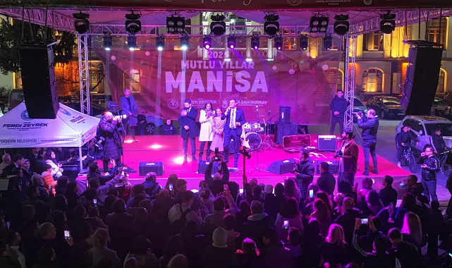 Manisa'da 'yeni yıl panayırı' coşkuyla açıldı
