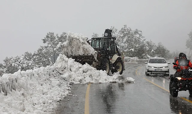Muğla'da yollardan beyaz örtü kaldırıldı