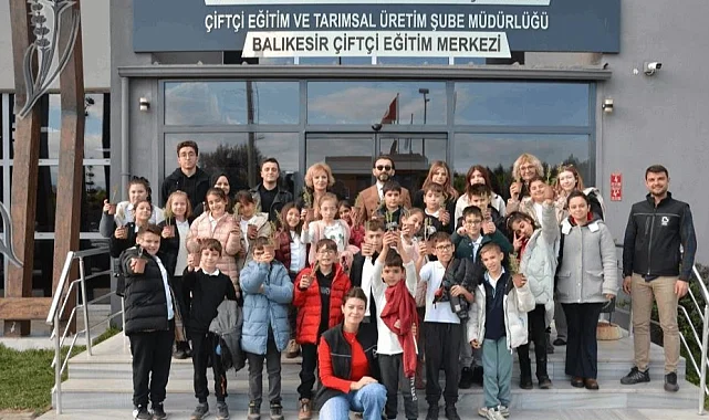Öğrencilerden BAÇEM'de bitkilerin dünyasına yolculuk