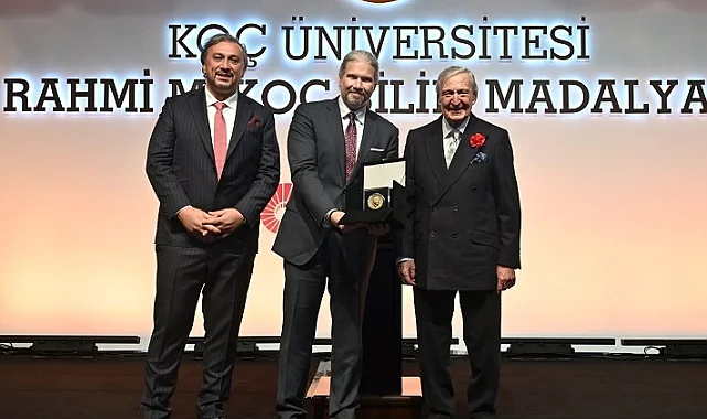 Rahmi M. Koç Bilim Madalyası'nın sahibi Prof. Dr. Atatüre oldu